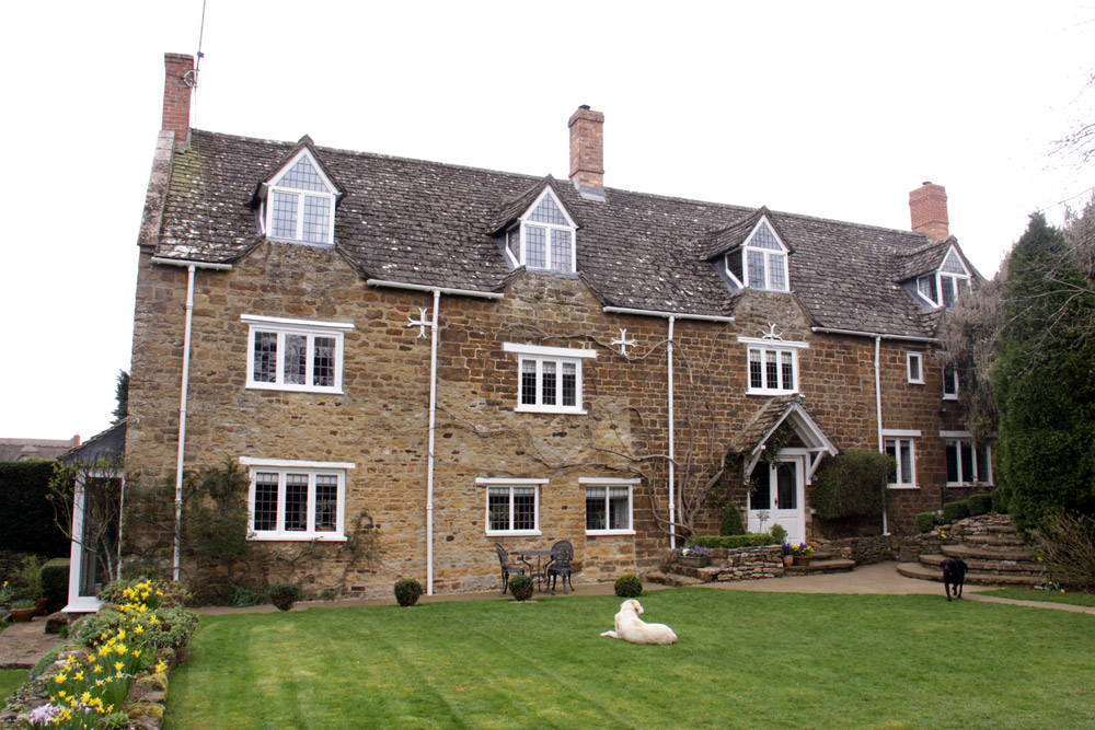 Solid stone walls, mock stone slate roof. Property survey. Oxfordshire